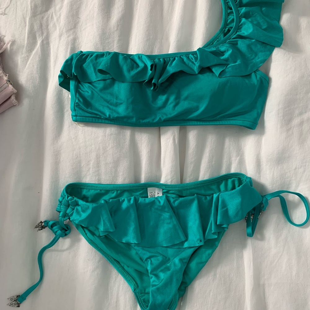 Stunning torquoise bikini set
